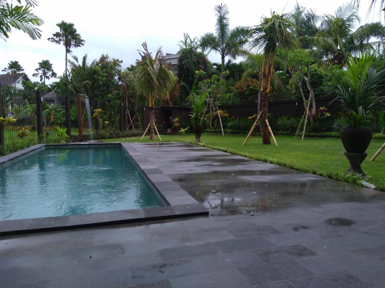 The Uma Guesthouse Canggu  Exterior photo